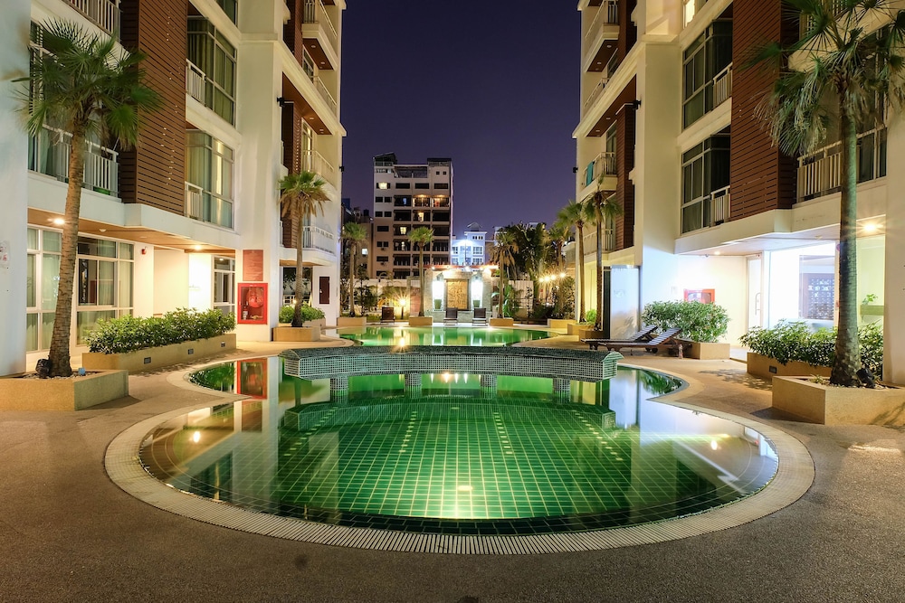Icheck Inn Residence Patong in PATONG BEACH