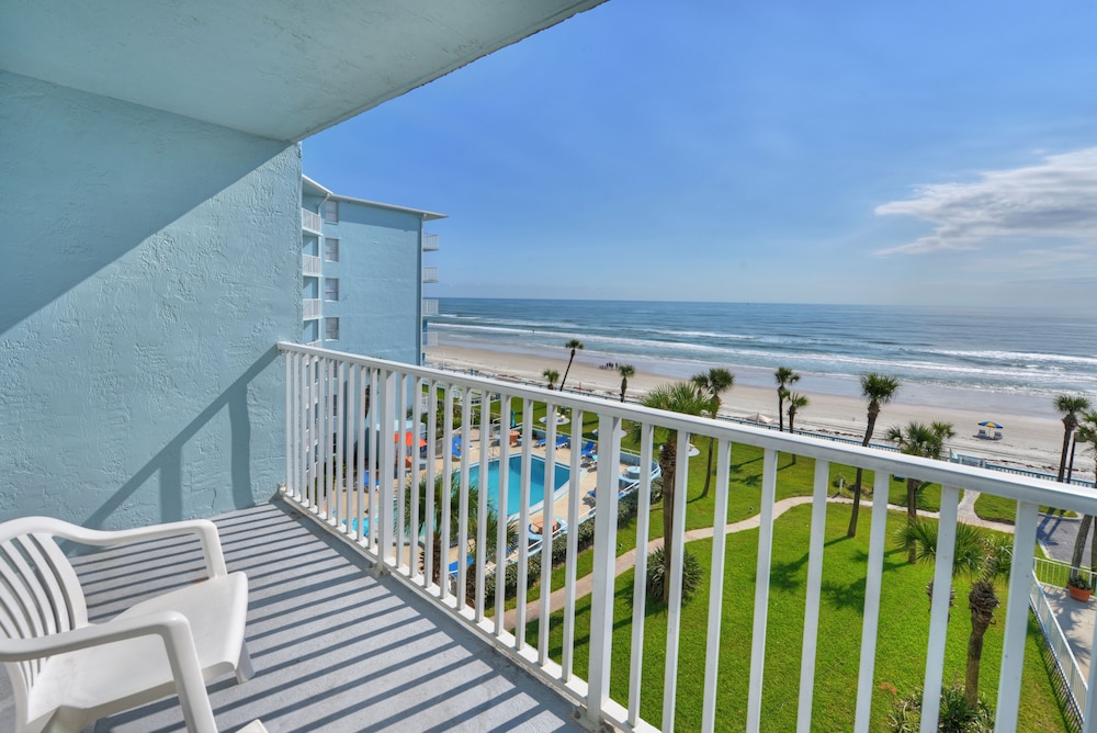 El Caribe Resort & Conference Center 6/65