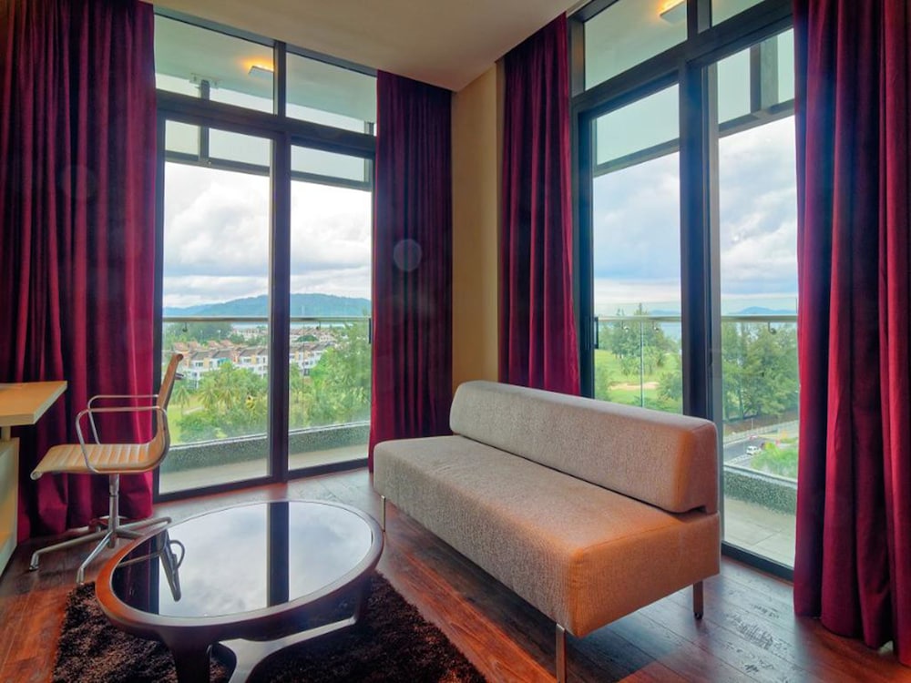 The Klagan Riverson Hotel & Residence 23/34