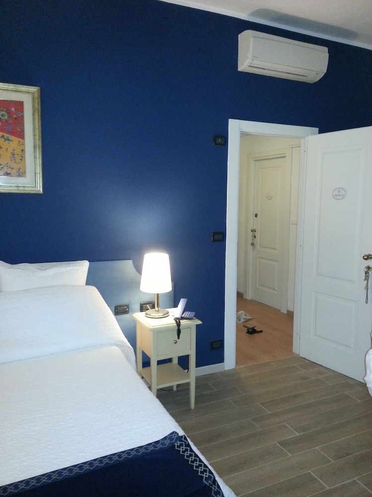 Hotel Argentina 8/36