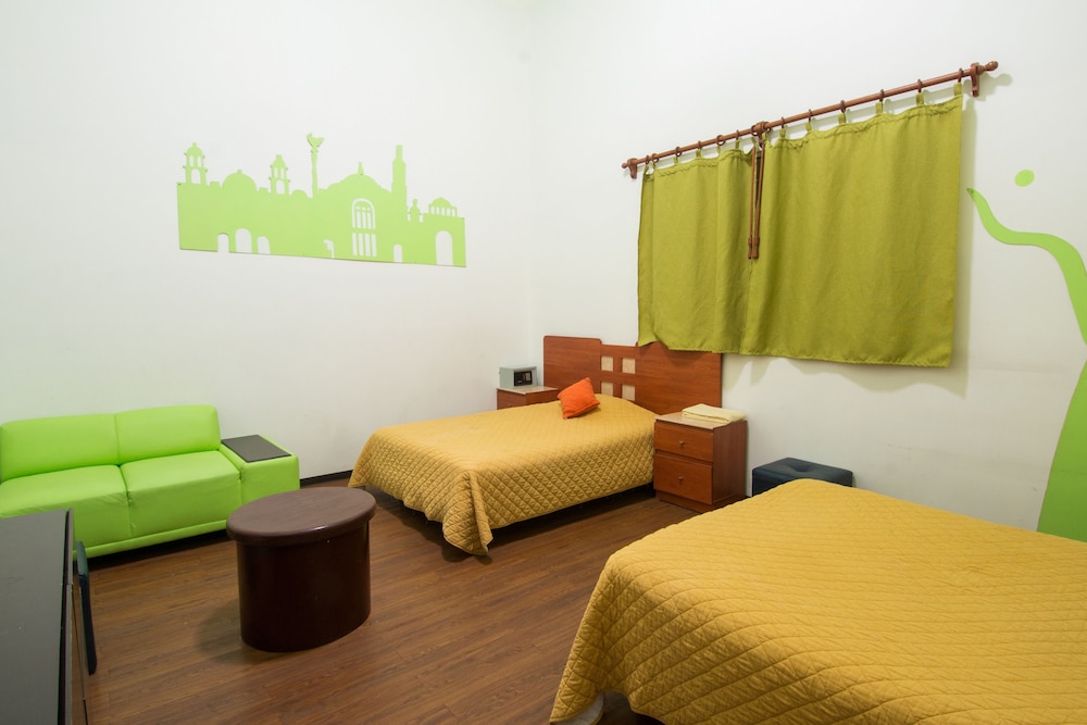 Hostal Amigo 37/48