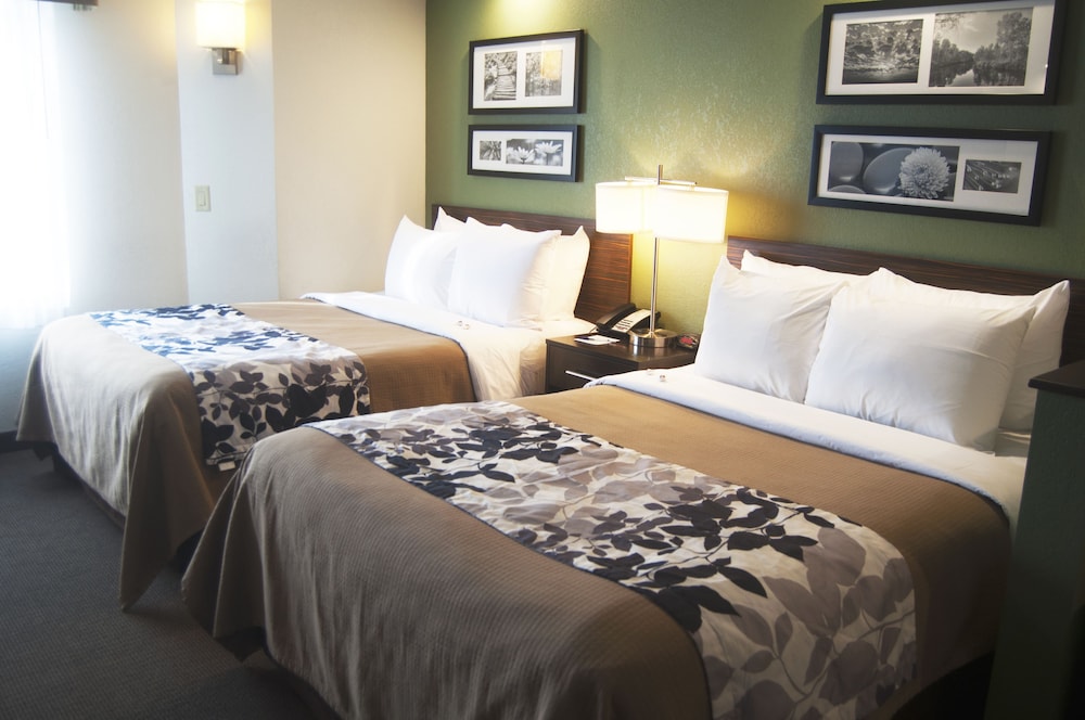 Sleep Inn Suites Buffalo Airport 18/63