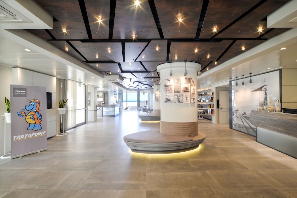 Nautilus Family Hotel 30/50