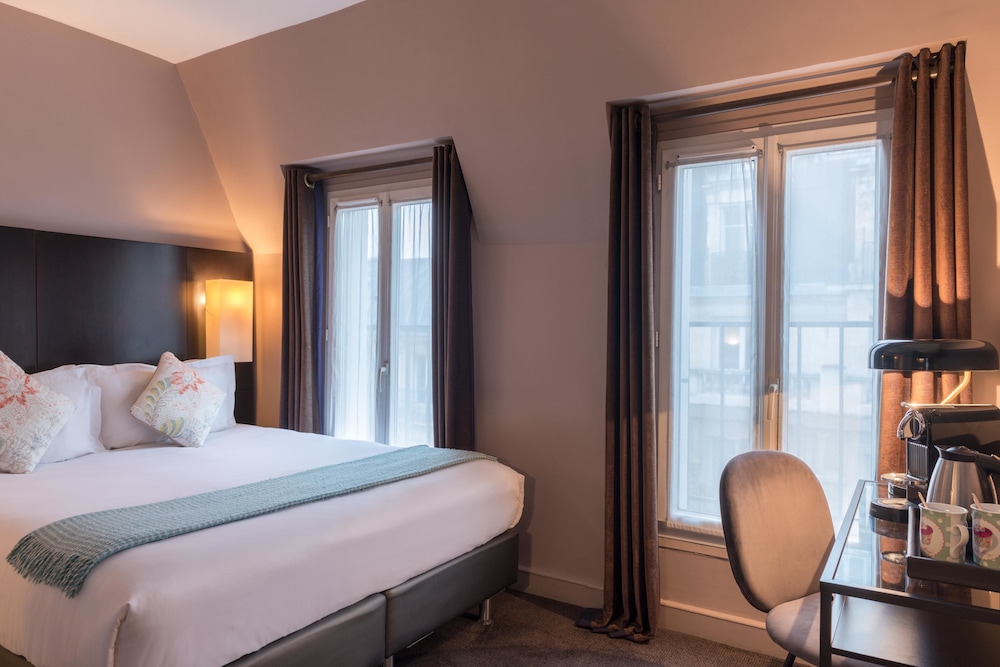 Best Western Premier The Blake Paris Gare Saint Lazare 12/44