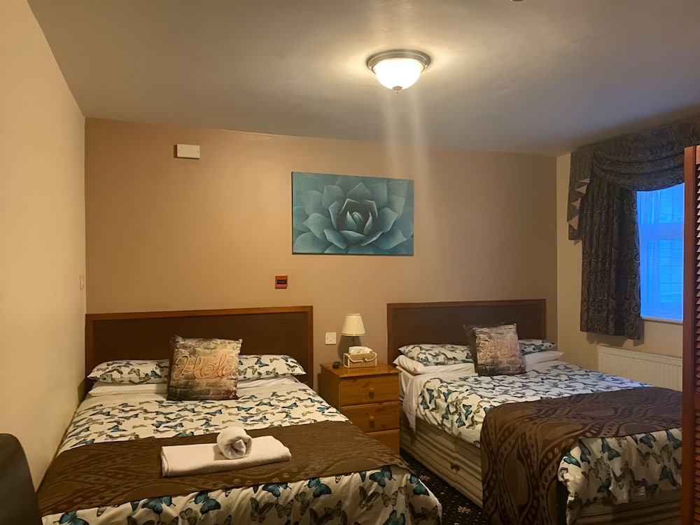 OYO Baytree Lodge 10/33