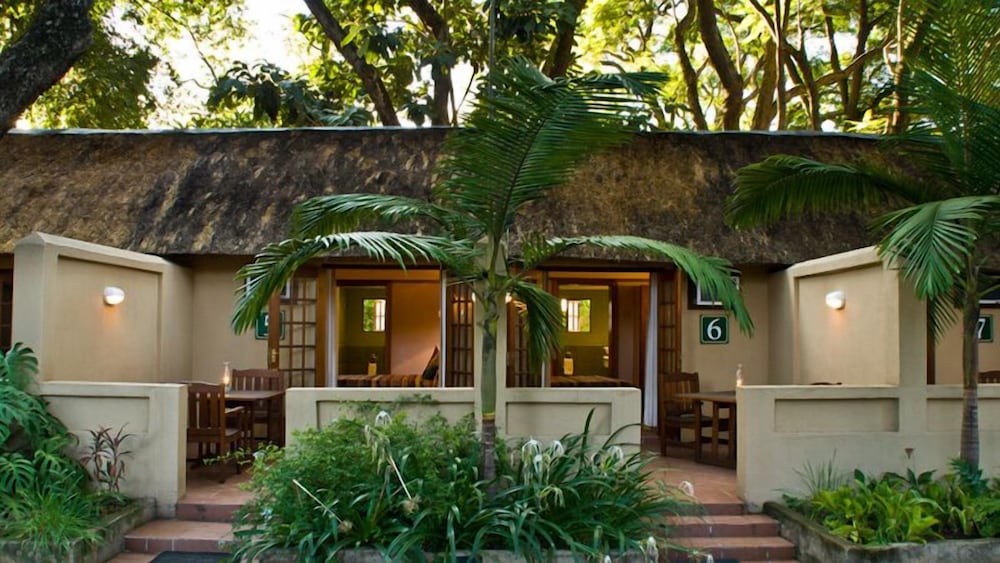 Hotel Numbi and Garden Suites 4/63