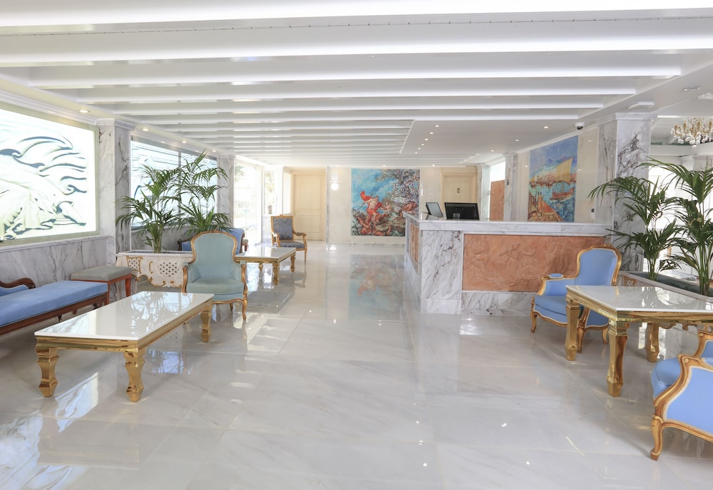 Cavomarina Beach Hotel - Adults Only 10/62