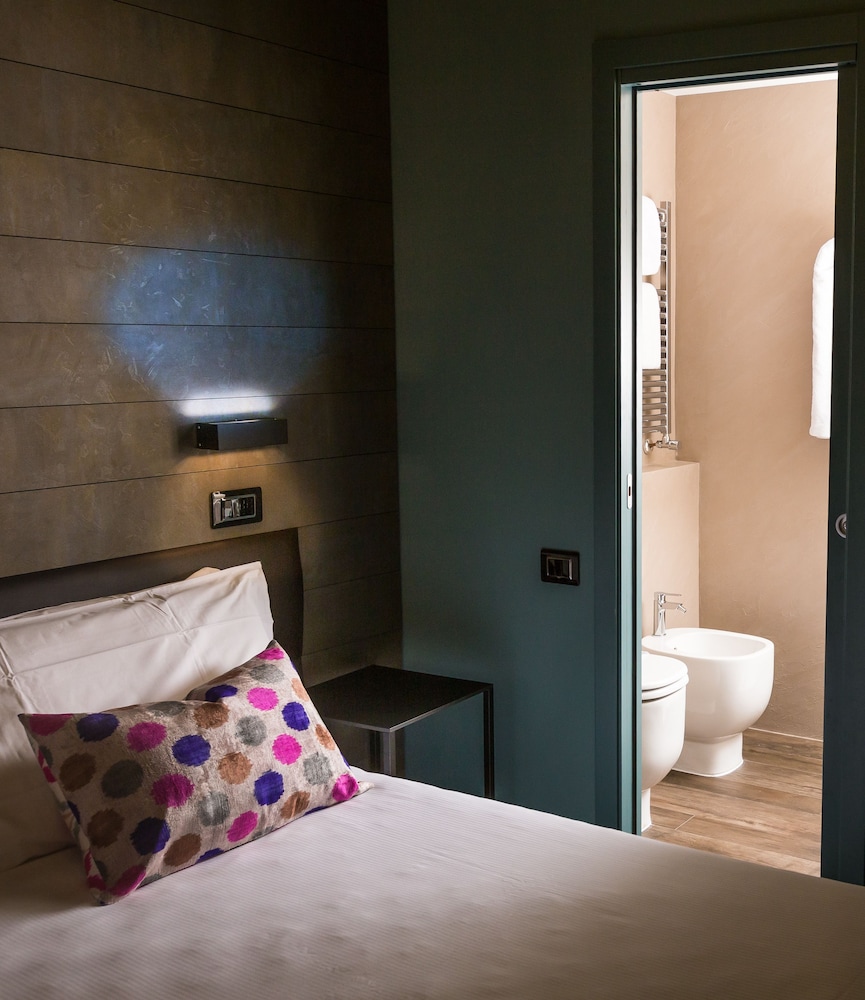 Hotel Globus 24/74