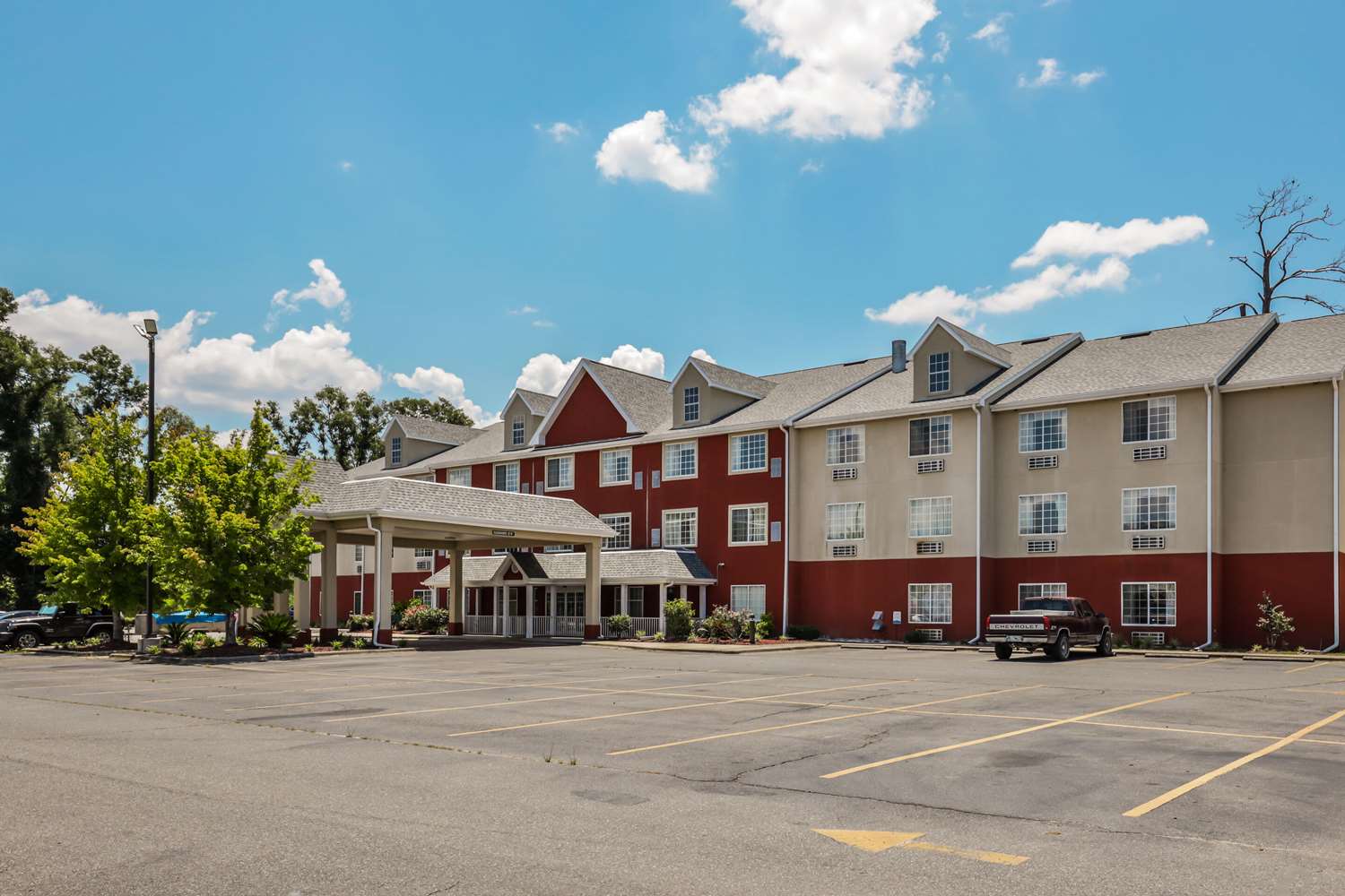 Econo Lodge Inn And Suites Marianna 11/13