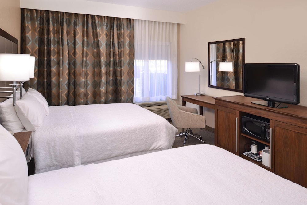 Hampton Inn Carbondale 13/40