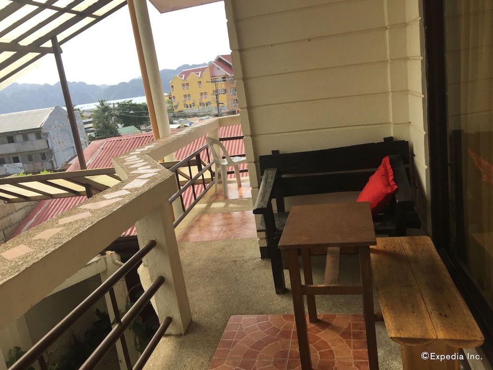 Zuric Pension Coron 47/54