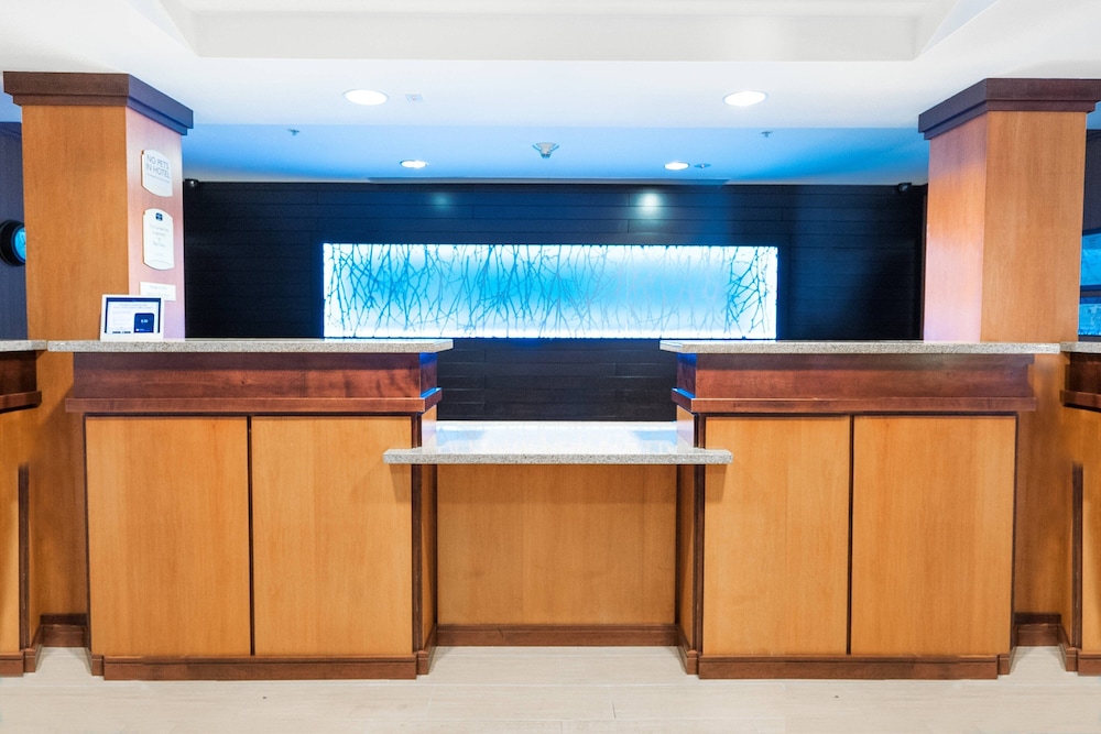 Fairfield Inn Medford Long Island 6/50