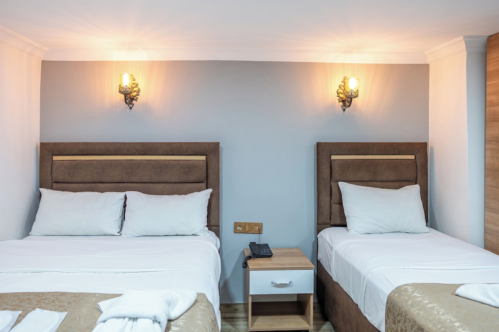 Laos Otel 18/50