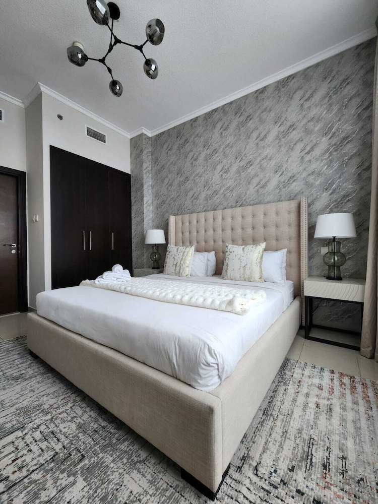 Nasma Luxury Stays Botanica Tower 7/19