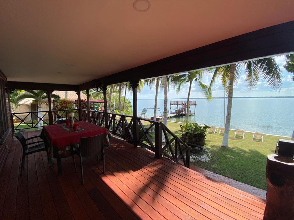 Coras Place Bacalar 47/64
