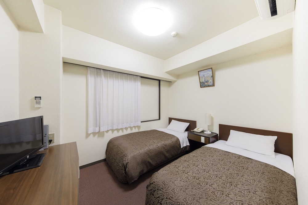 Sunny Stone Hotel Ii 6/29