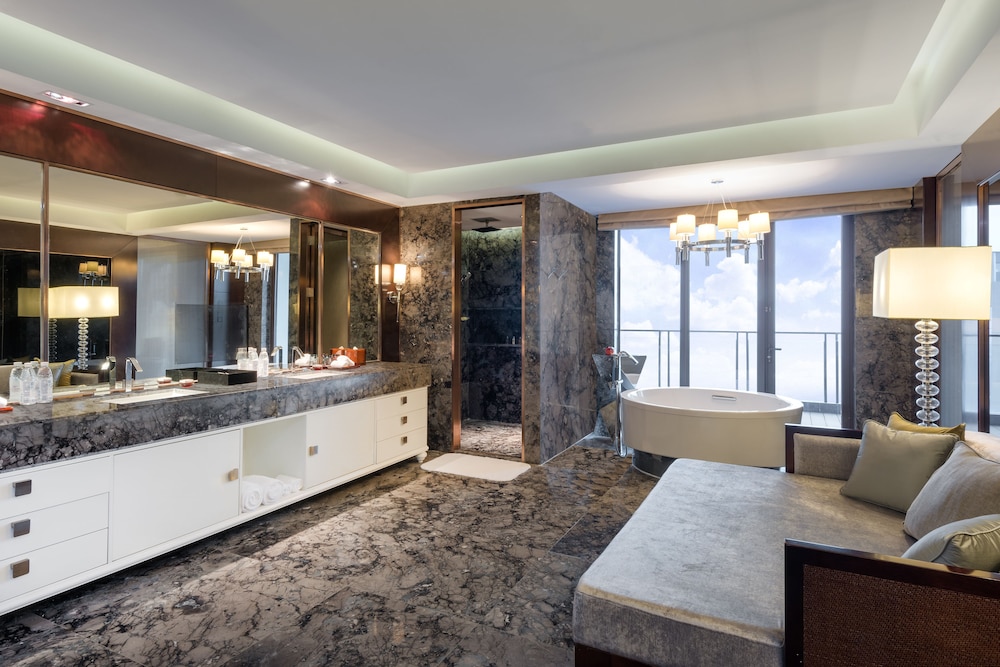 Crowne Plaza CHENGDU WEST 9/81