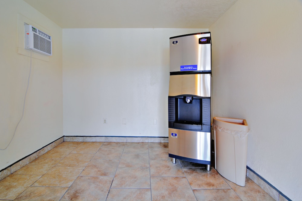 Motel6 Lordsburg, NM 31/58