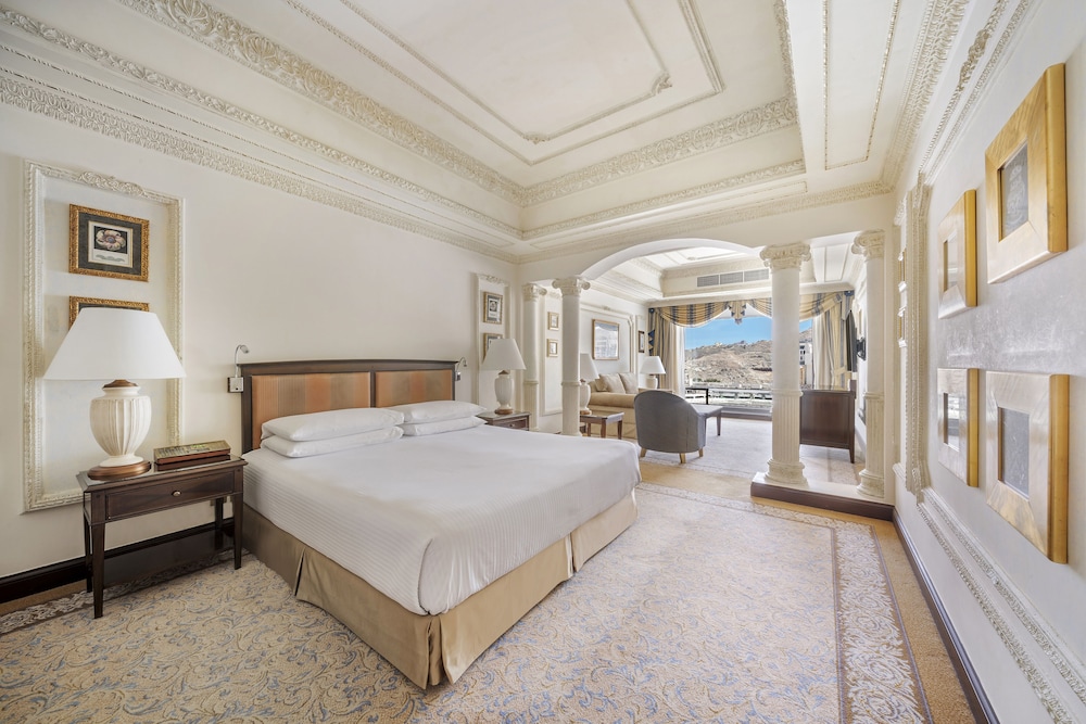 CLASSIC, KING BED, HARAM VIEW