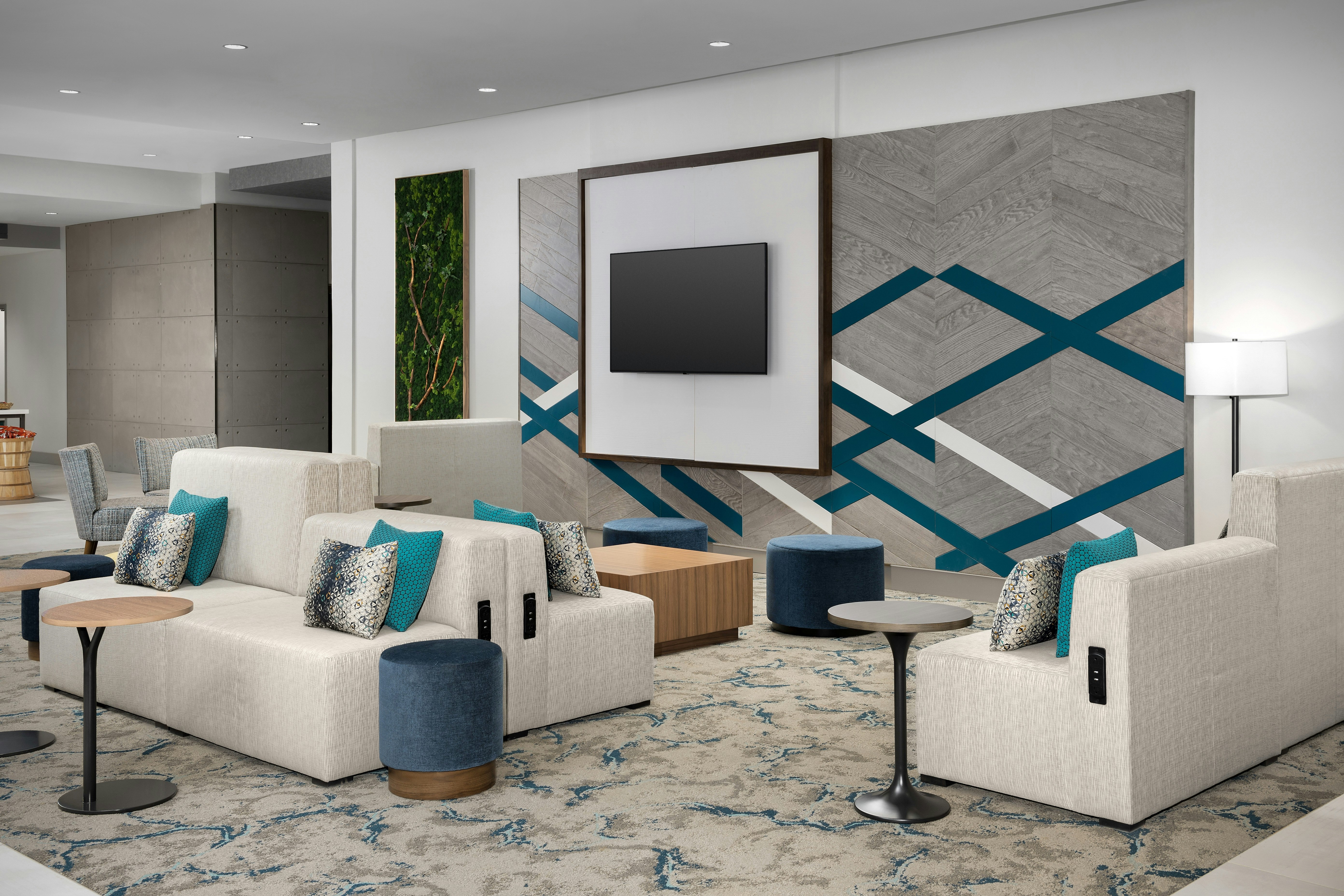 Hilton Garden Inn Florence Cincinnati Airport South 15/27