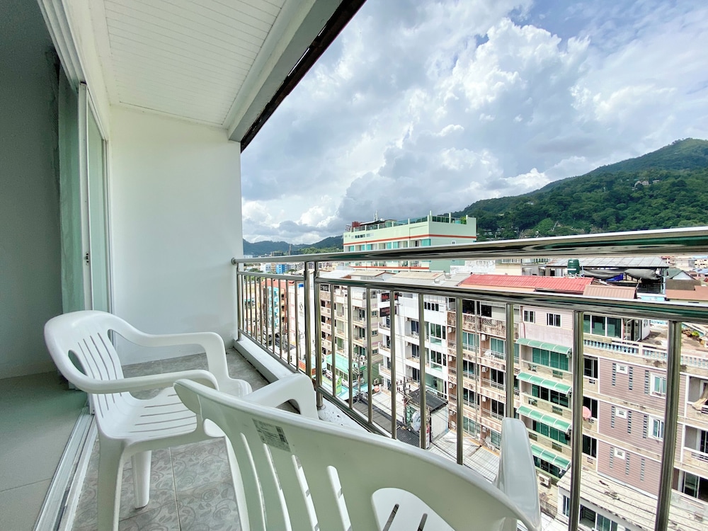 Patong Holiday 71/72