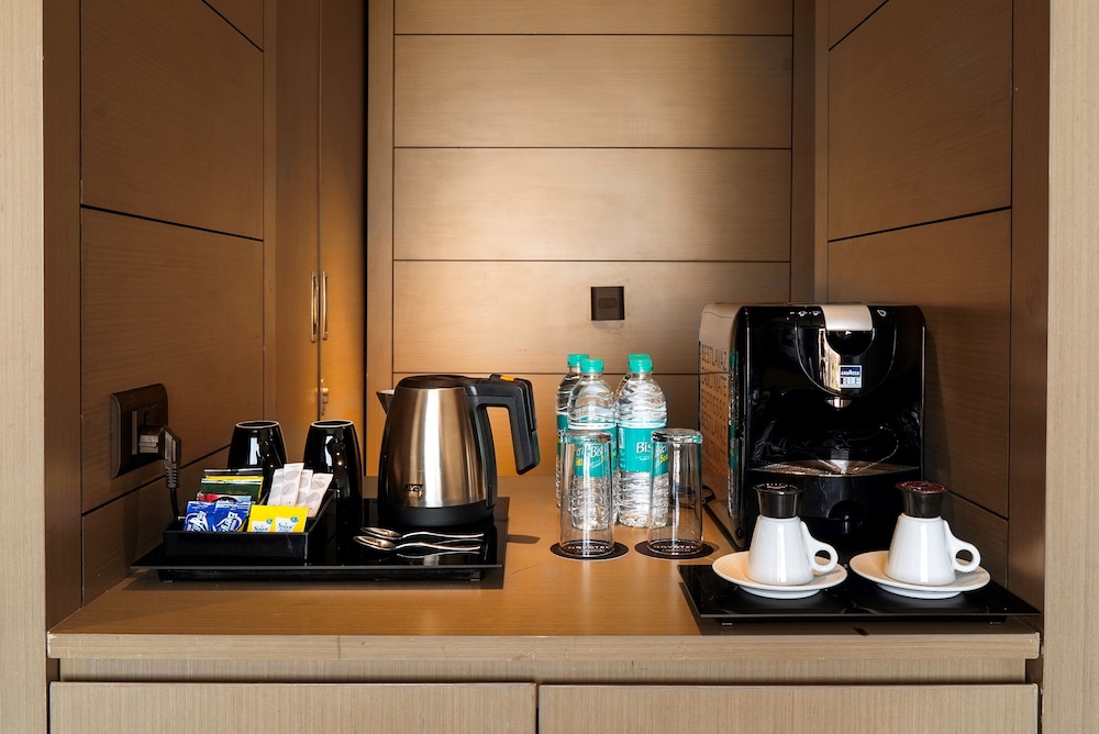Novotel Chennai Chamiers Road 61/73
