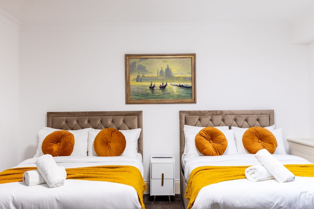 Mayfair Guesthouse 46/50