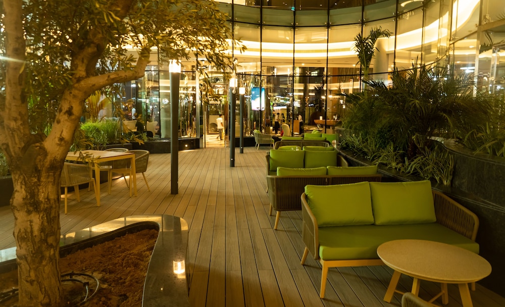 Al Khoory Sky Garden Hotel 28/36