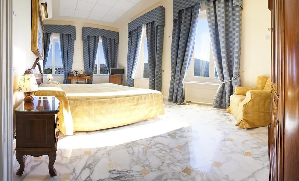 Villa Angelina 16/48