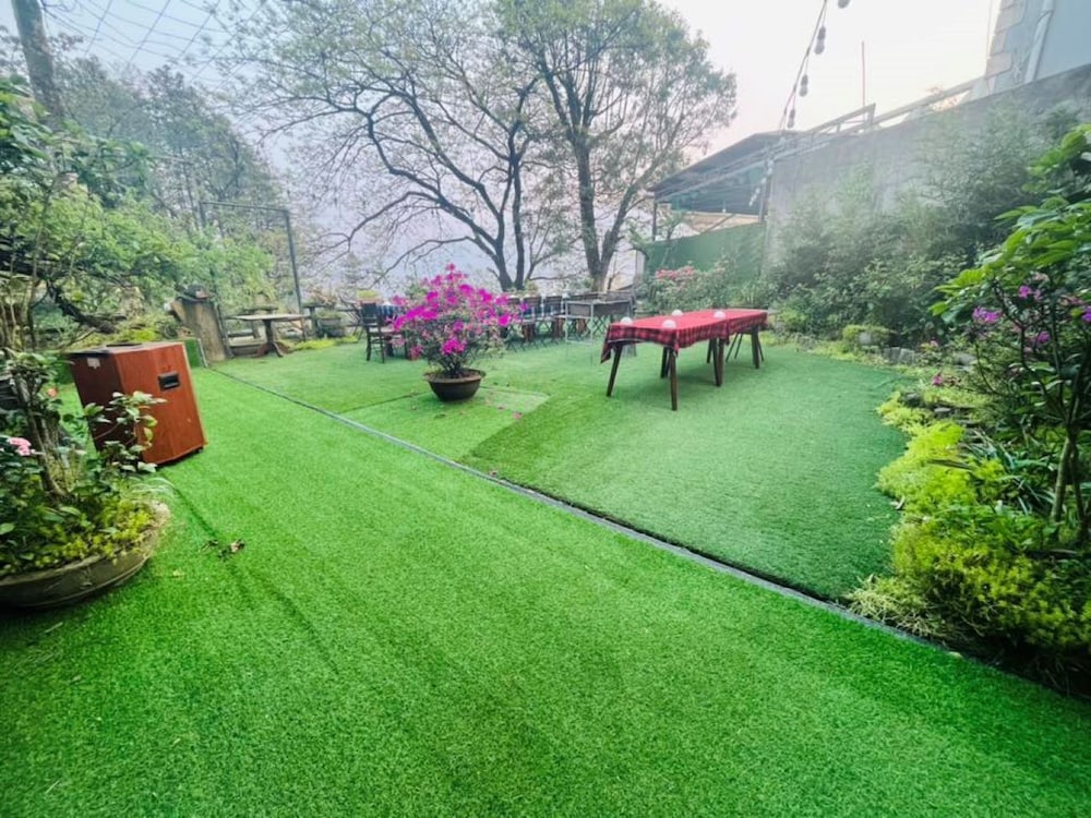 Sapa Friendly Inn & Travel 45/50