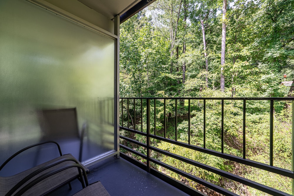 Bear Creek Inn Gatlinburg 18/41