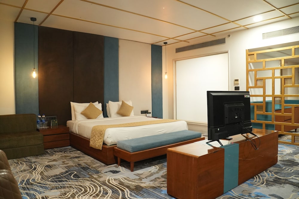 Junior Suite, Queen Bed, Devka Beach Resort 3/10
