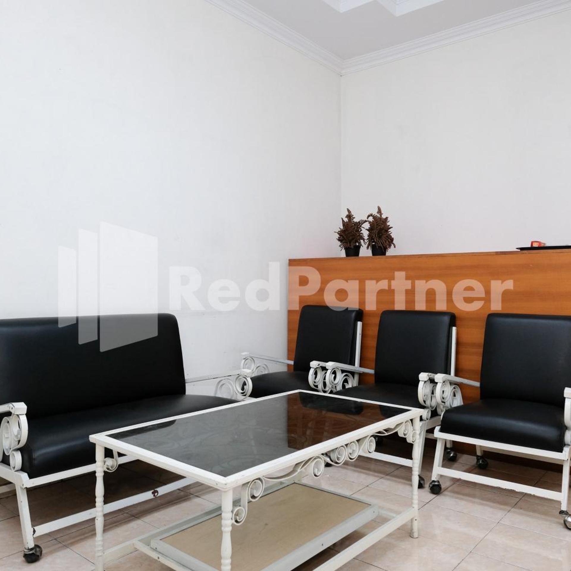 OYO 3707 Halona Guesthouse 40/50