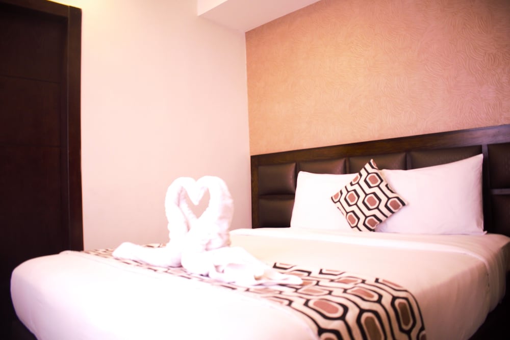 STANDARD, DOUBLE BED