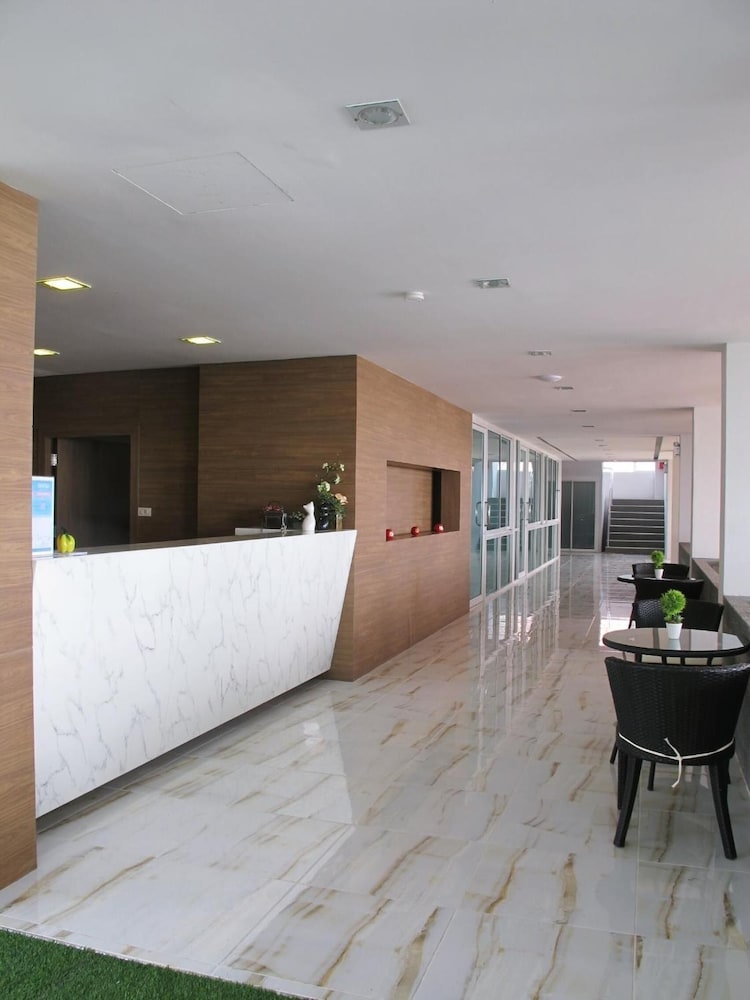 Nantra Pattaya Baan Ampoe Beach 6/40