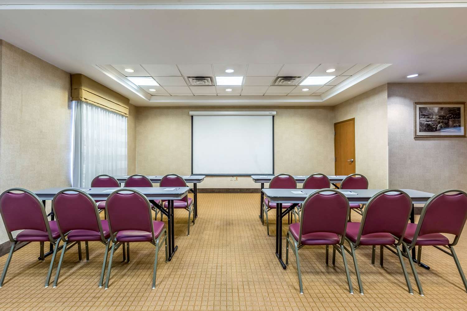Sleep Inn & Suites Stafford Sugarland 20/23
