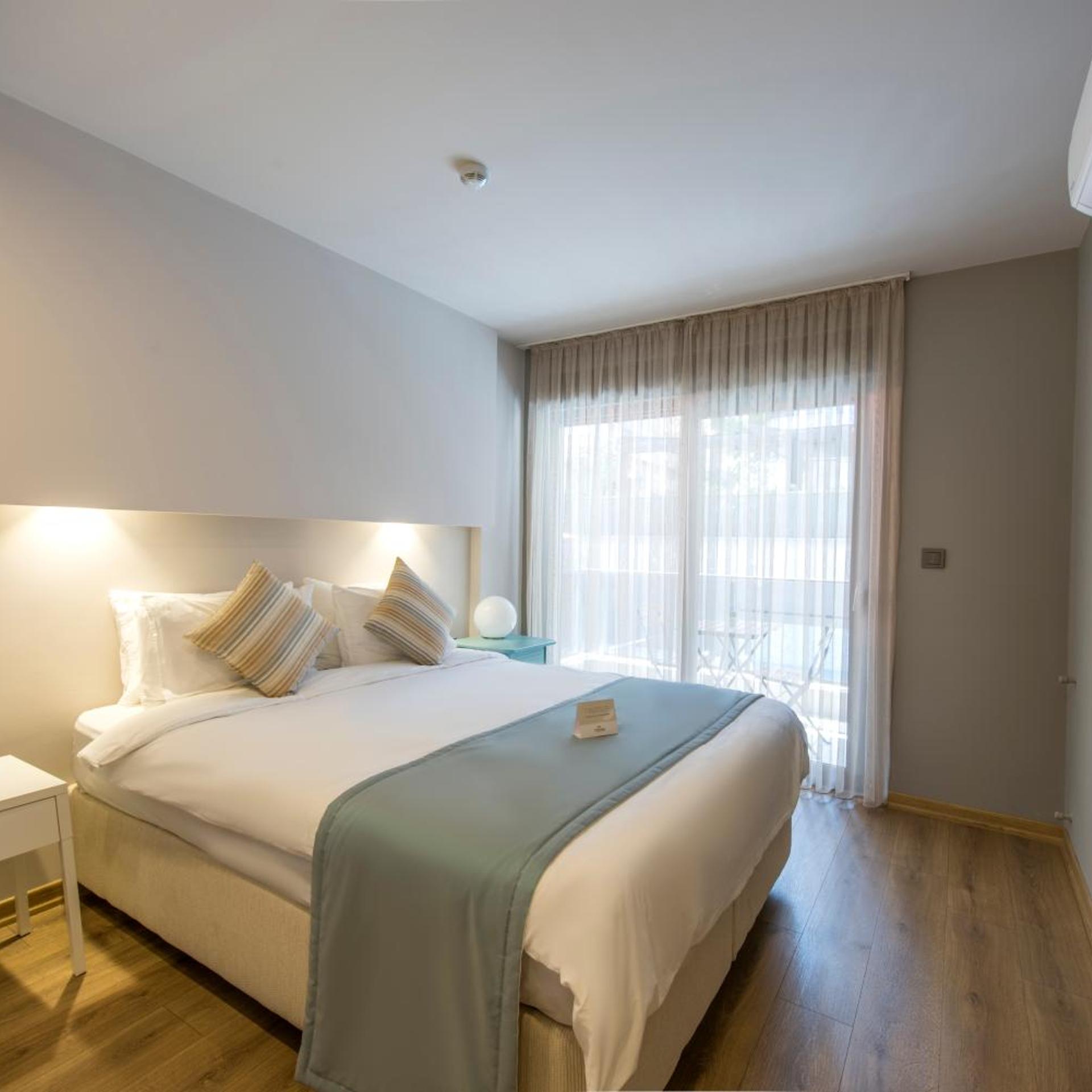 1 Bedroom, Garden, Suite, Apartment