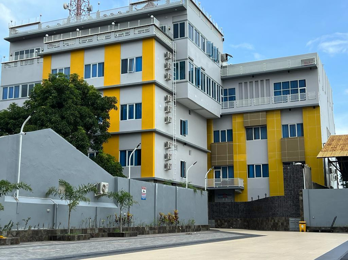 Kirei Hotel Bantaeng 10/11