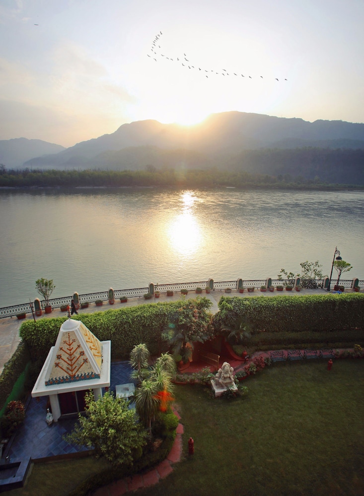 Ganga Kinare A Riverside Boutique Hotel 47/50