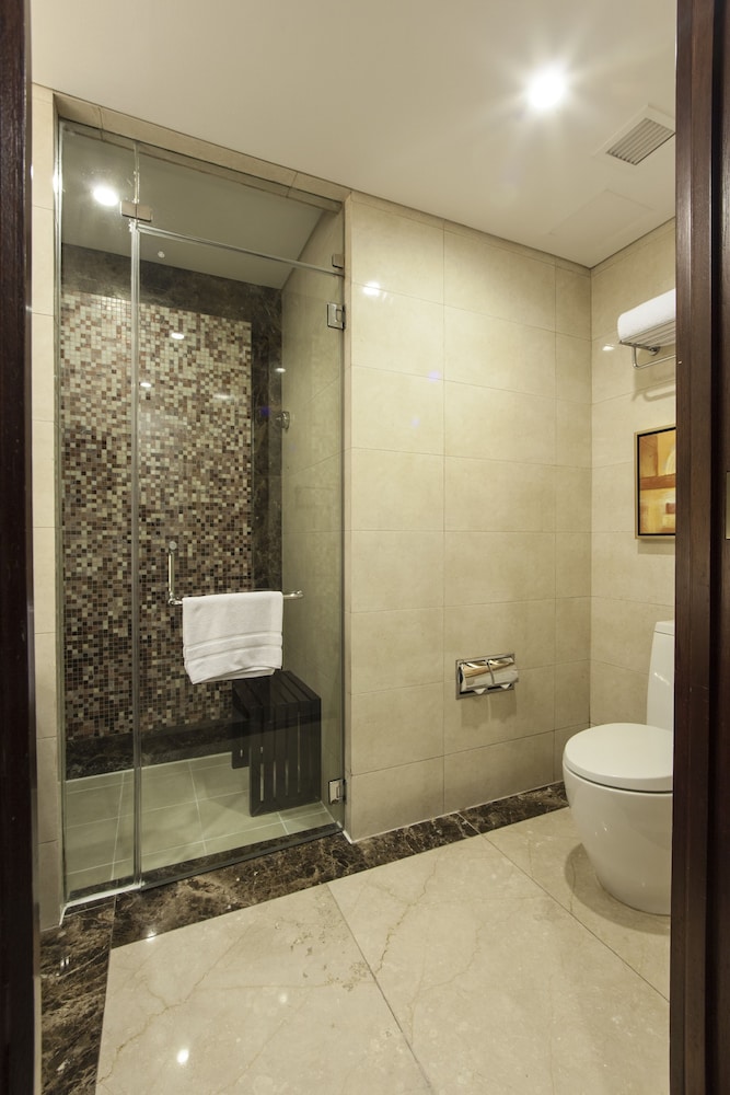 Joy Nostalg Hotel and Suites Manila 47/50