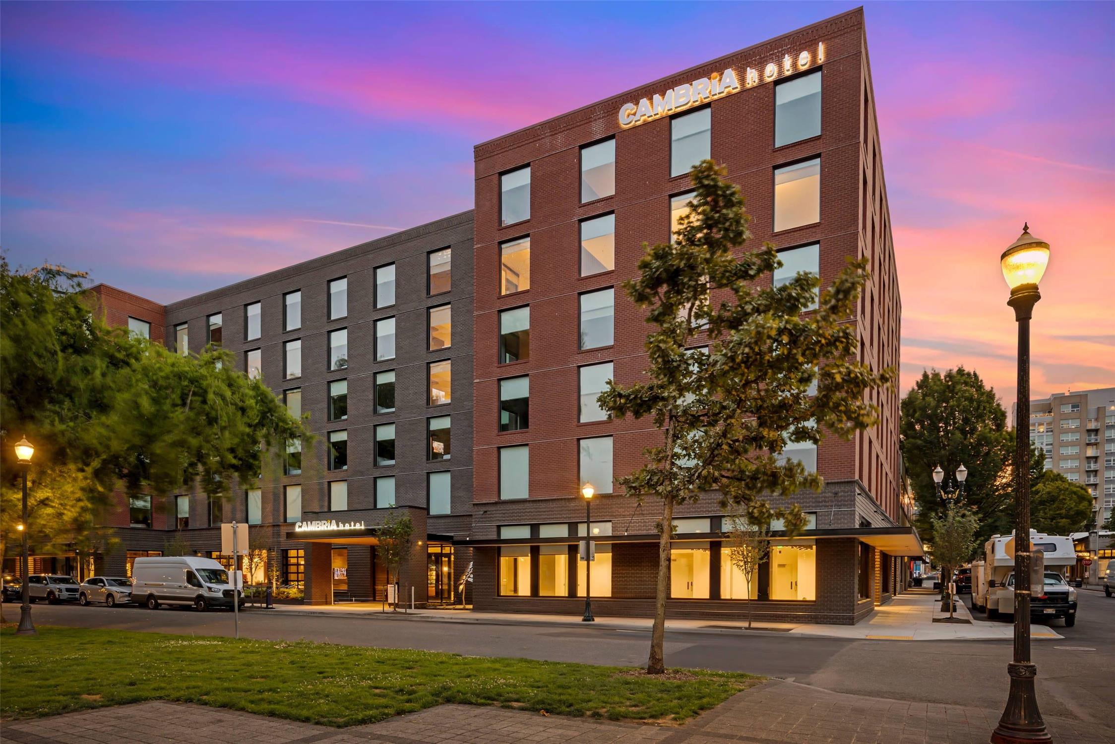 Cambria Hotel Portland - Pearl District 7/34