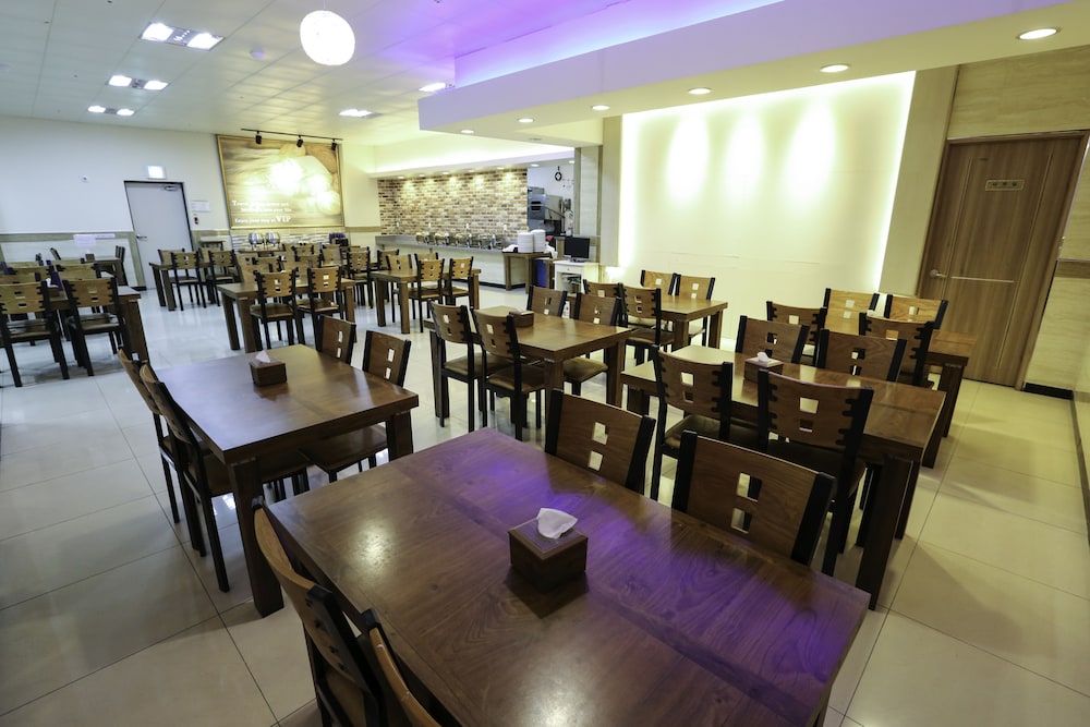 Yeongdeungpo Vip Hotel 39/51