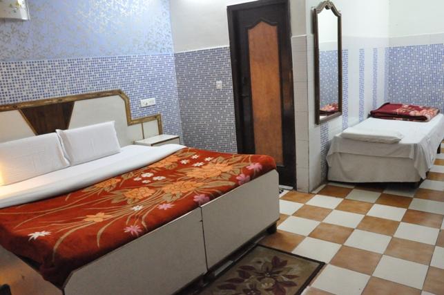HOTEL CITY PLAZA 7 8/17