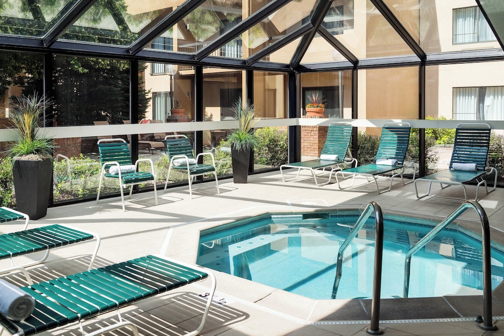 Courtyard by Marriott Denver Central Park 22/50