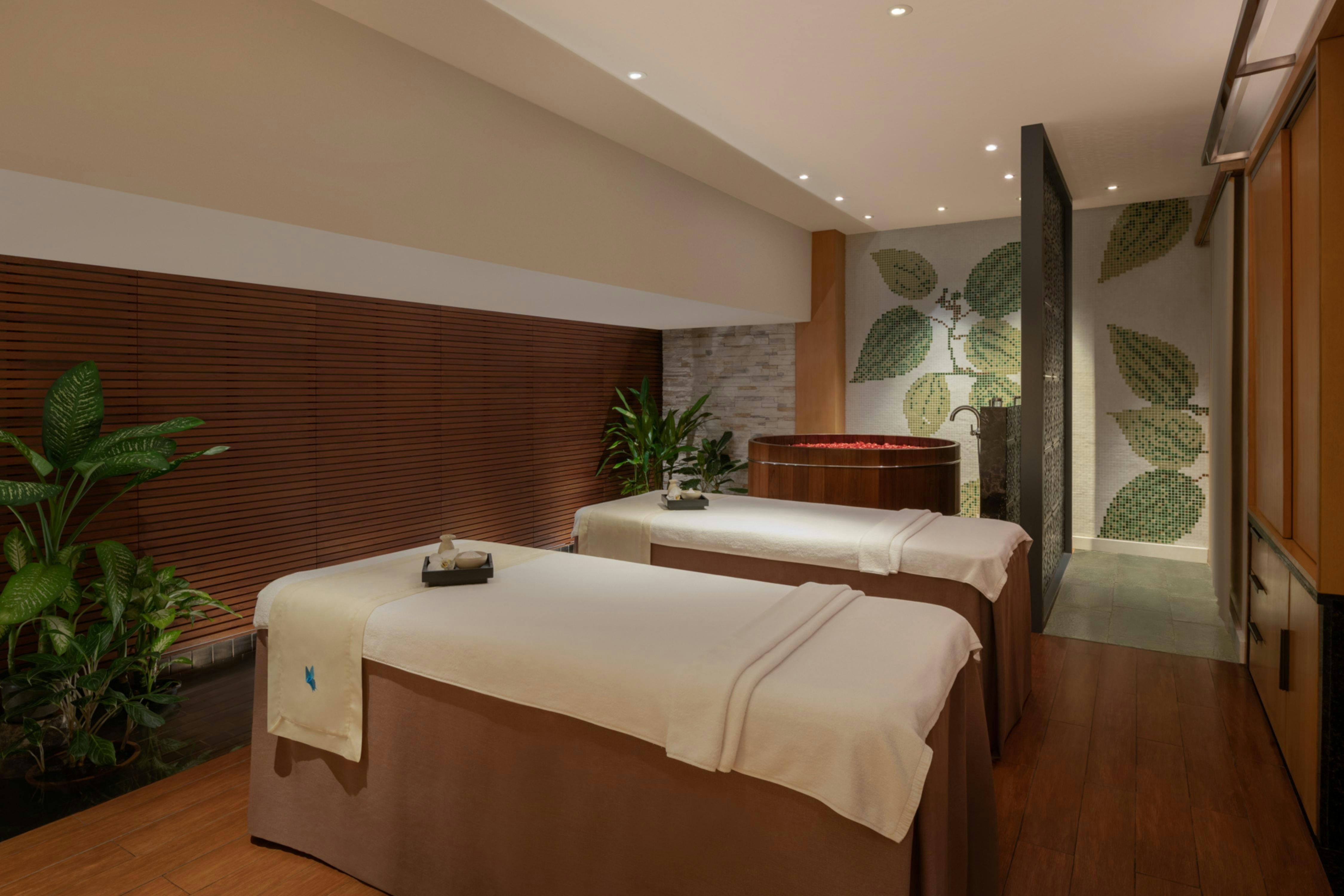 Millennium Hilton Bangkok 33/113