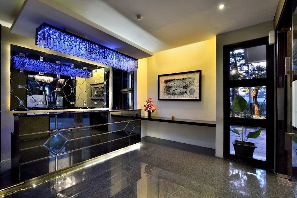 Lobby at Serela Merdeka Bandung, BANDUNG
