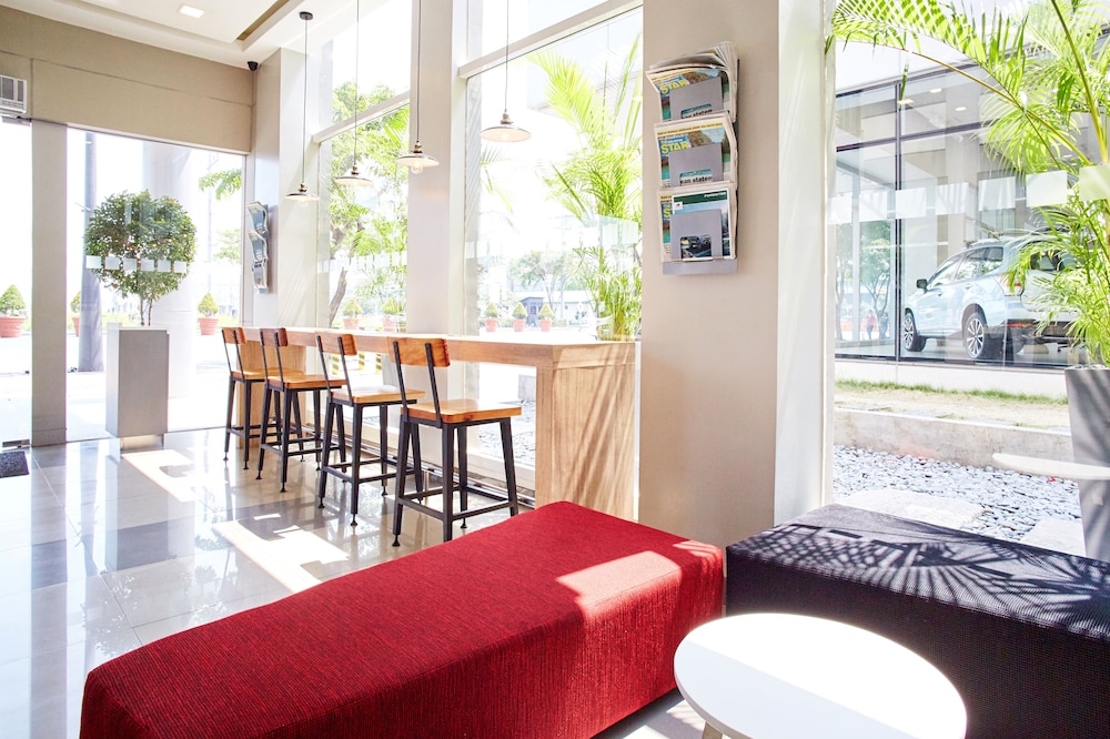 Red Planet Manila Aseana City 55/60