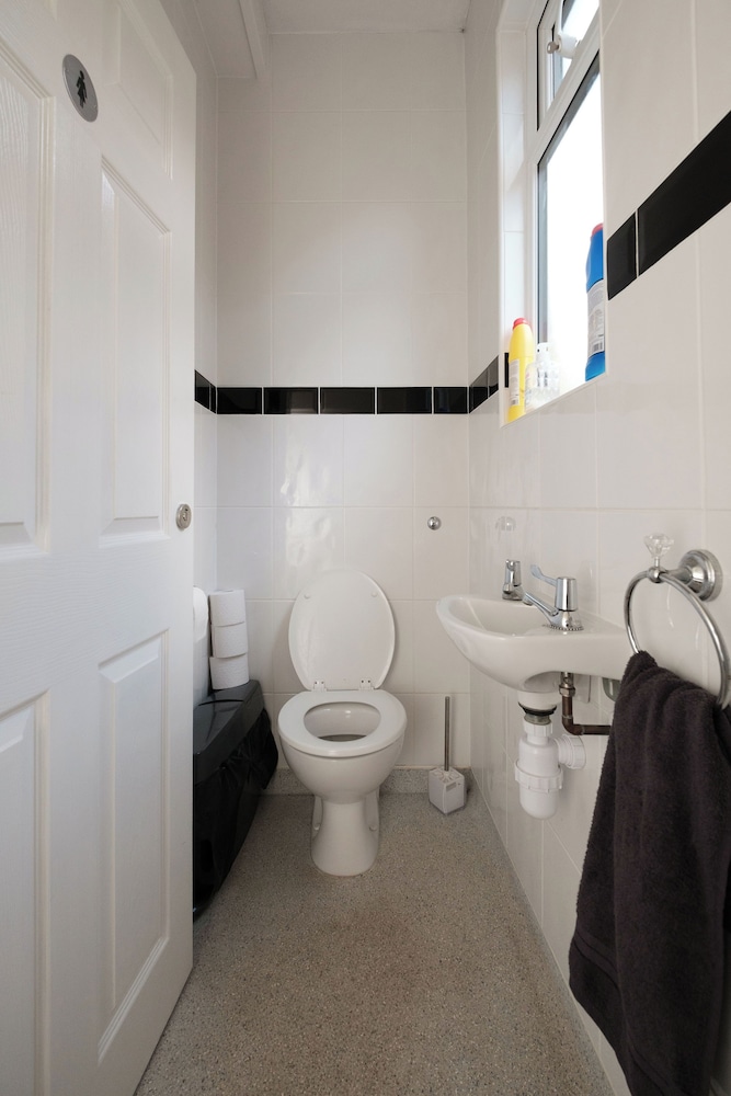 OYO Mayfair Hotel Isle of Wight 56/60
