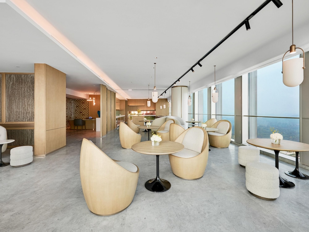 Pullman Shenzhen North 44/63