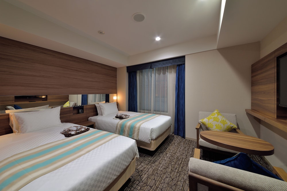 ALMONT HOTEL NAHA KENCHOMAE 20/71